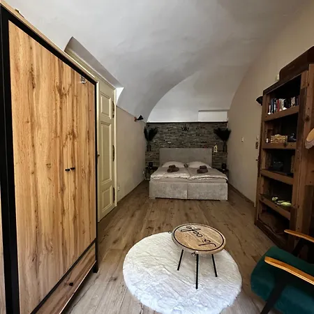 Jö Apartmán, Mäsiarska , Súkromné Parkovanie